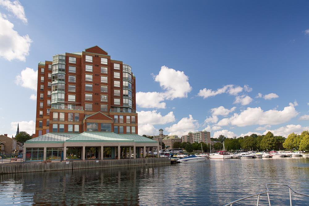 Sir Isaac Brock B&B Luxury Suites Brockville Bagian luar foto